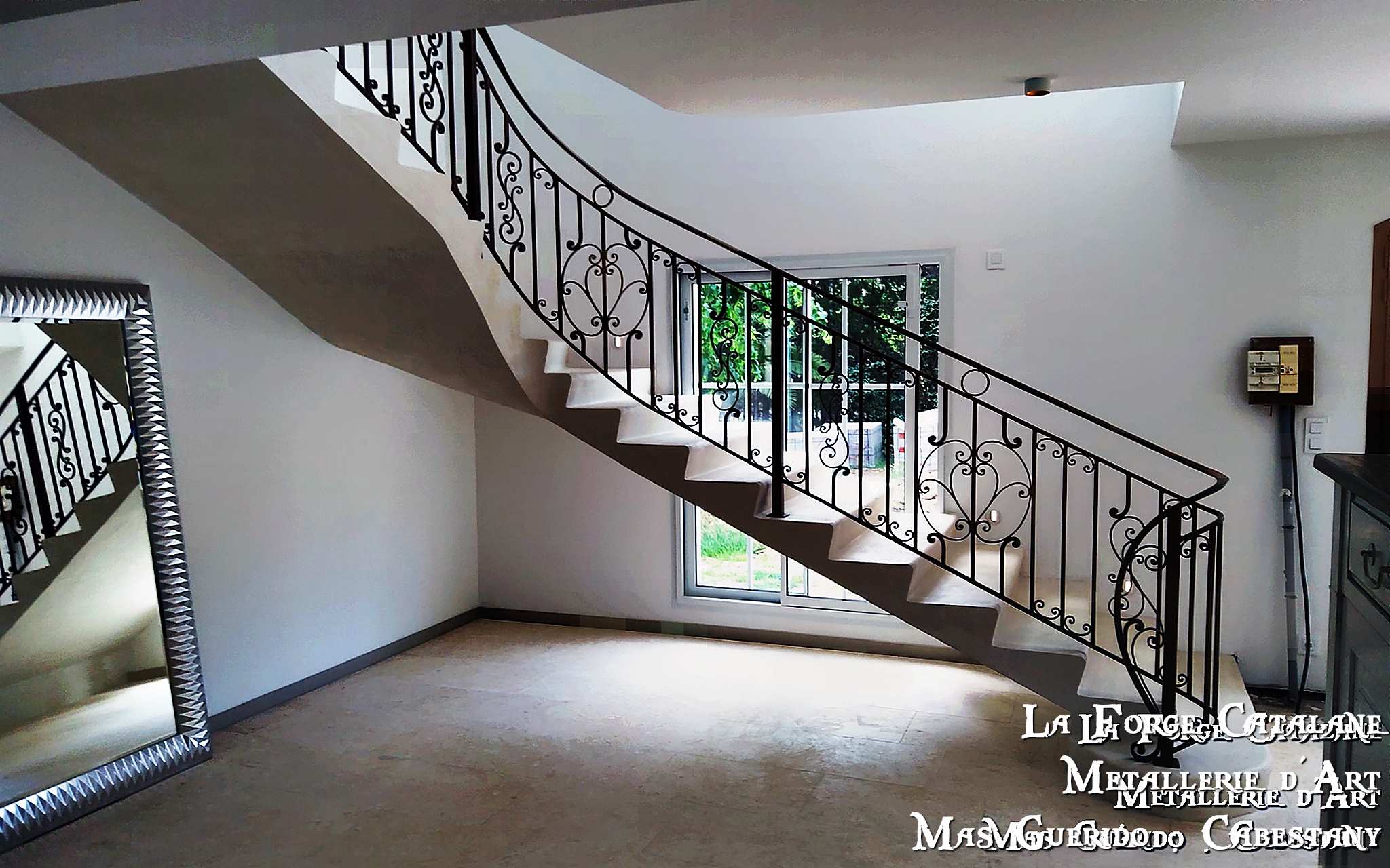 rampant escalier ouvrage  avec thermolaquage forge catalane.jpg